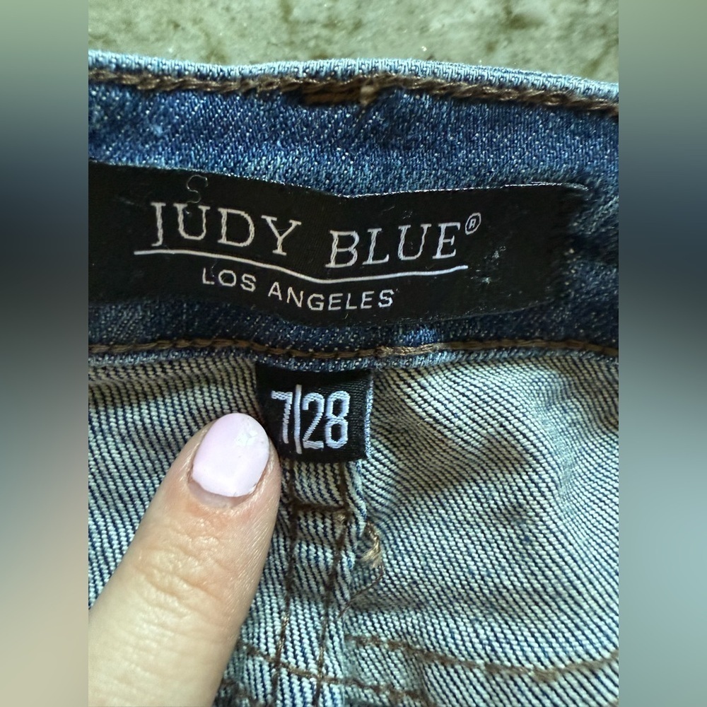 Judy Blue Women’s Loveland Midrise Tummy Control Distressed Skinny Jeans - Picture 6 of 9